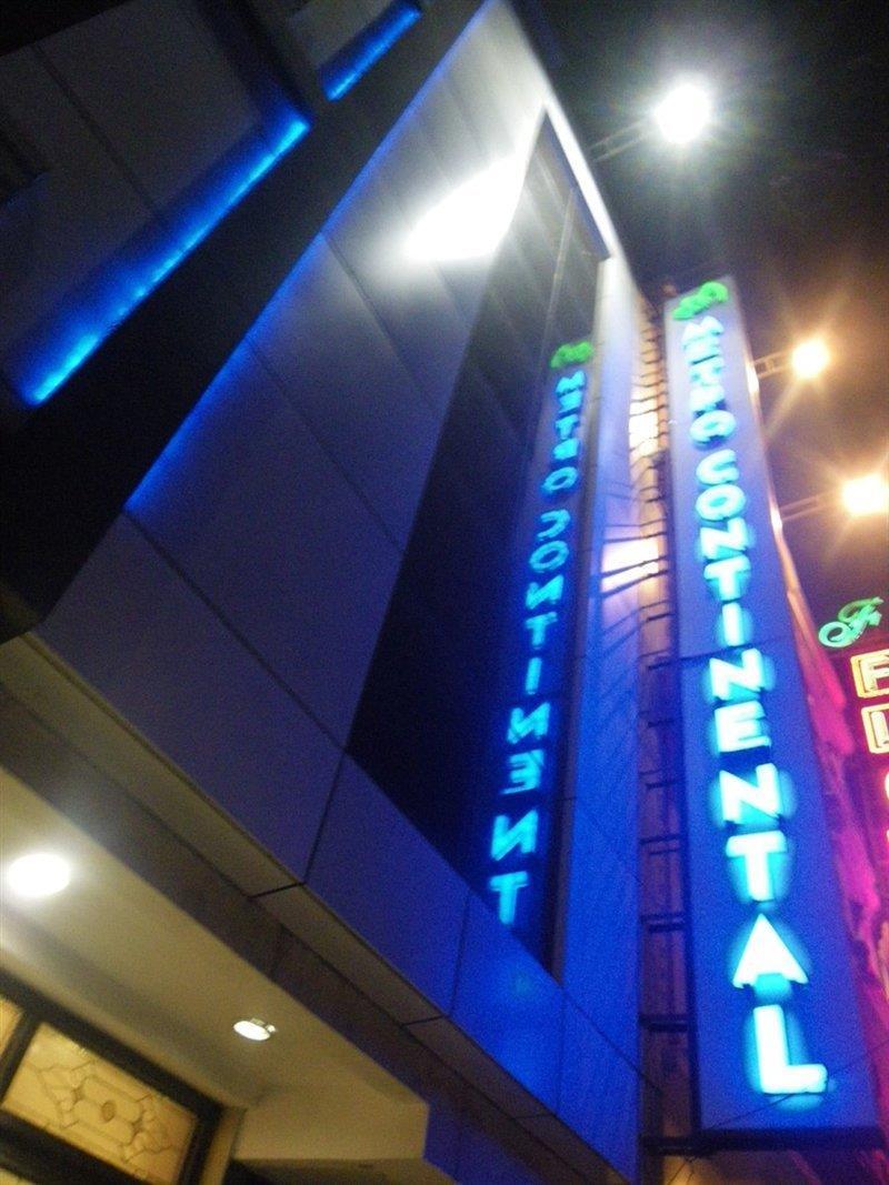 Hotel Metro Continental Delhi  Exterior photo
